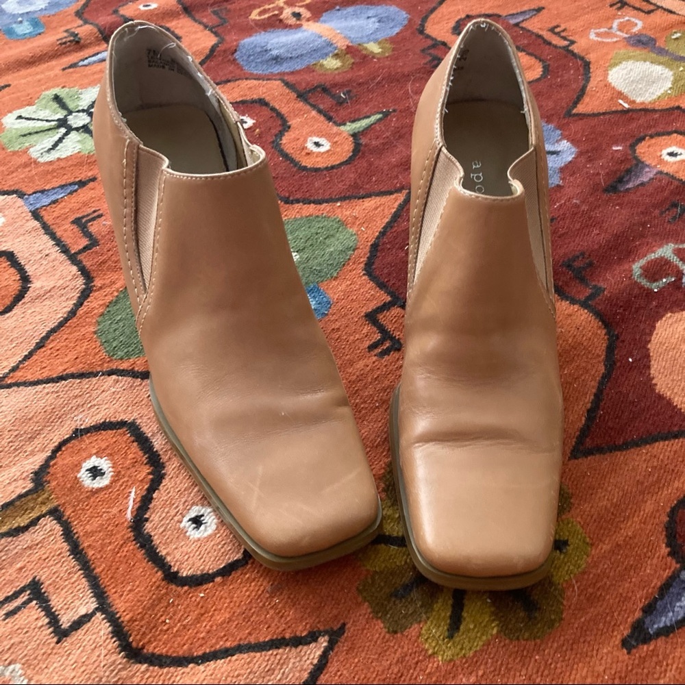 Apostrophe Leather Bootie
